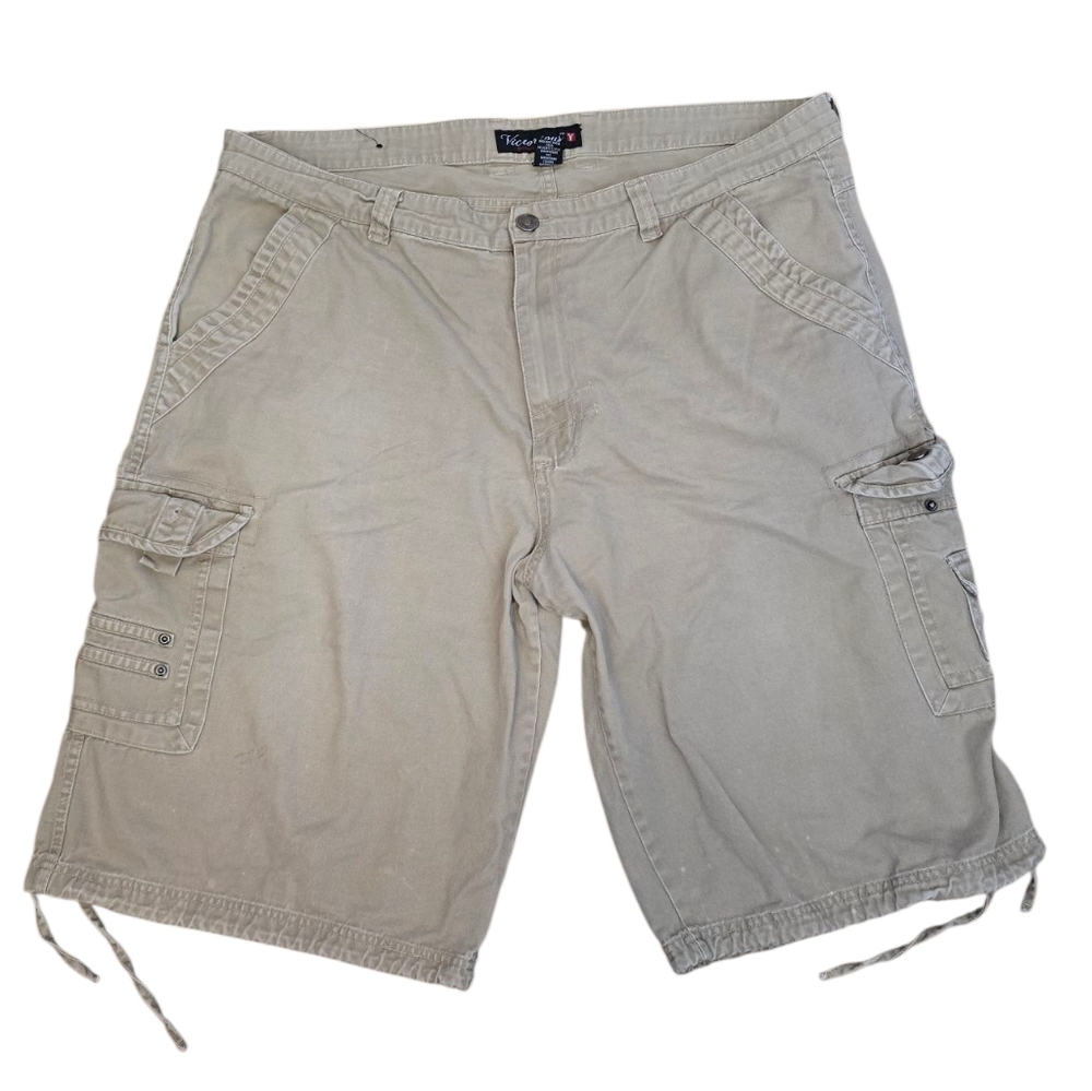 3/$15 Victorious Khaki Cargo Shorts Size 42